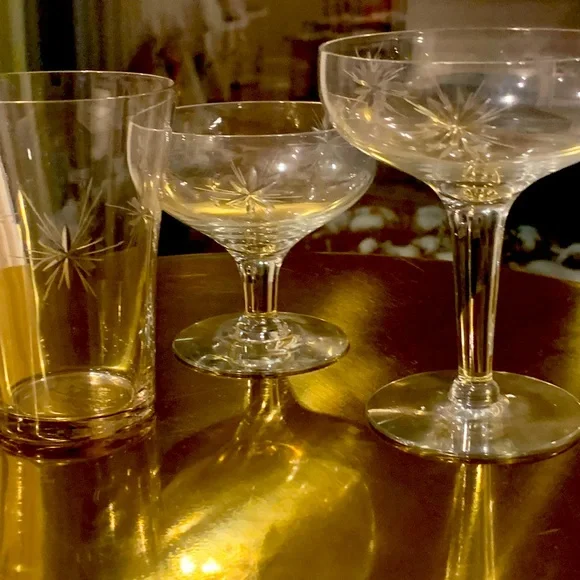 Fostoria sunburst juice, small coupe, large coupe glasses - Picture 5 of 9